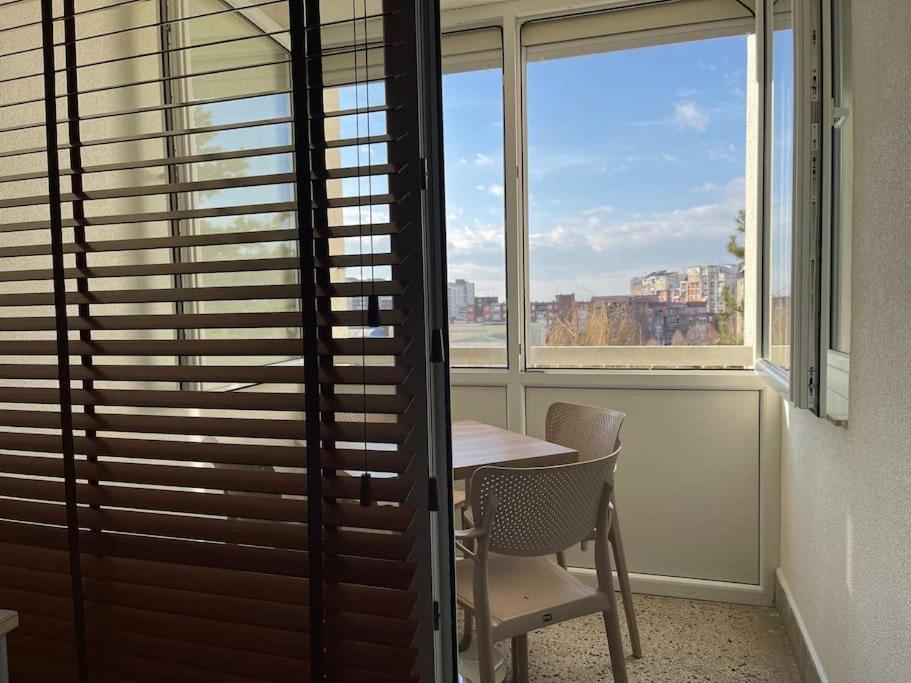 Idealapartments Llc 4 Prishtine Bagian luar foto